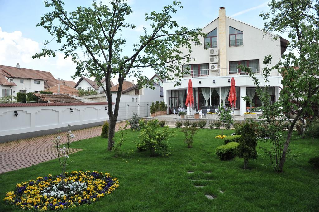 Casa Jasmine 4*